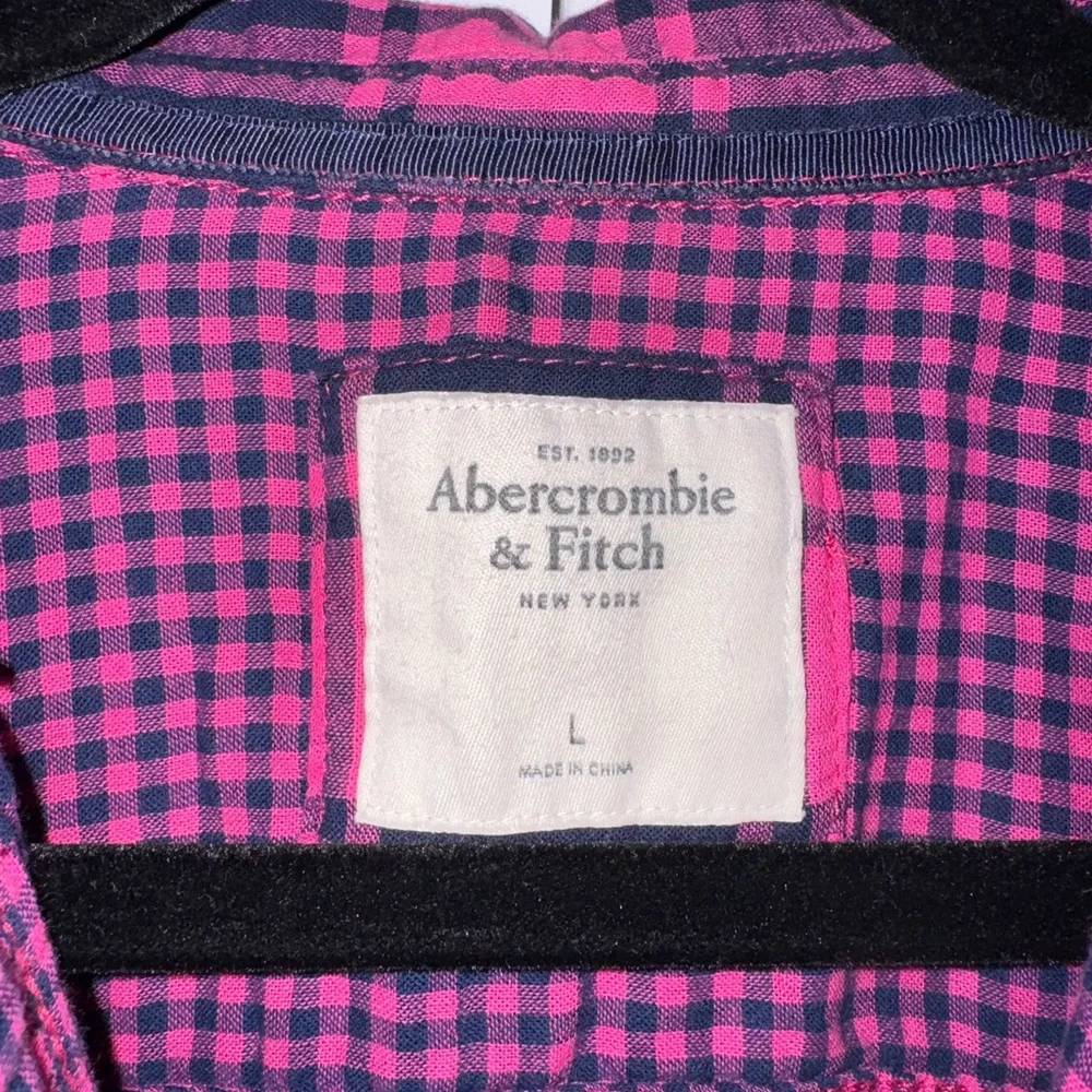 Abercrombie & Fitch Plaid button up - Picture 2 of 4